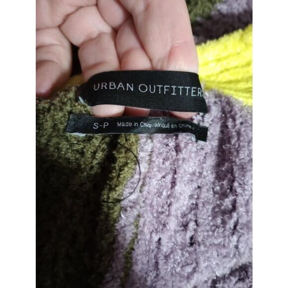 Urban Outfitters Sweater Ladies Small Cardigan Button Up Green Purple Cropped - Picture 4 of 6